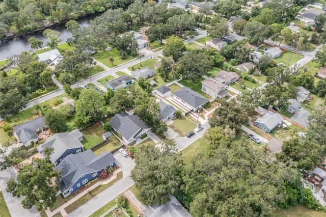 7308 N DARTMOUTH AVENUE, Tampa, FL 33604