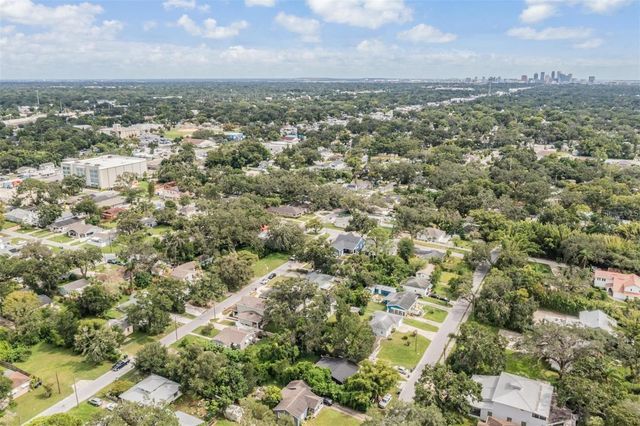 7308 N DARTMOUTH AVENUE, Tampa, FL 33604
