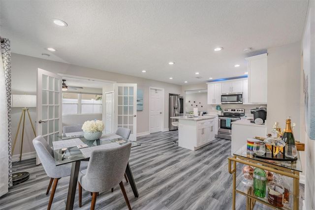 7308 N DARTMOUTH AVENUE, Tampa, FL 33604