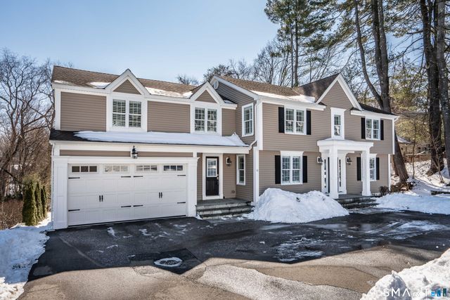 11 Forest Hills Drive, West Hartford, CT 06117