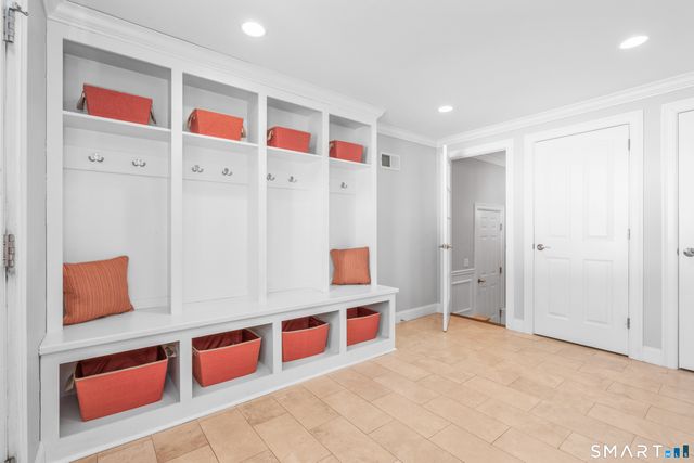 11 Forest Hills Drive, West Hartford, CT 06117