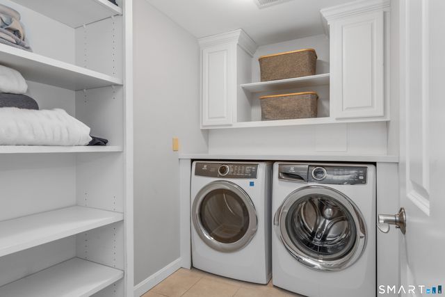 11 Forest Hills Drive, West Hartford, CT 06117