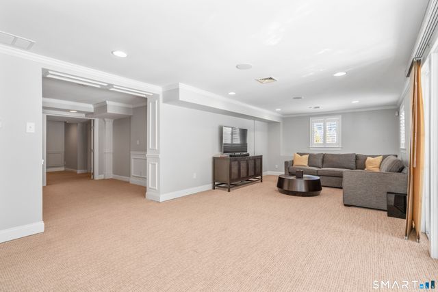 11 Forest Hills Drive, West Hartford, CT 06117