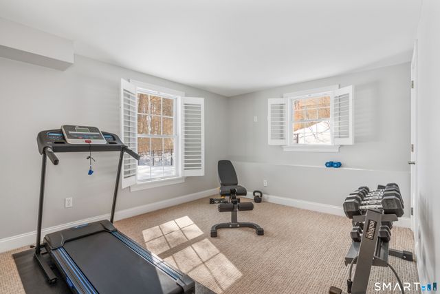 11 Forest Hills Drive, West Hartford, CT 06117