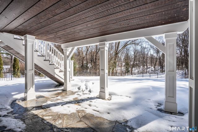 11 Forest Hills Drive, West Hartford, CT 06117