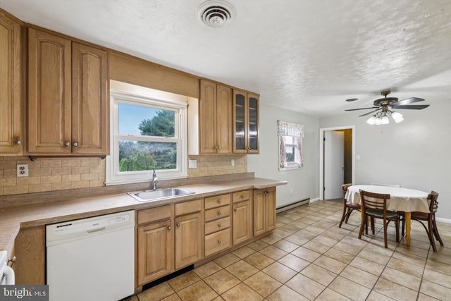 5833 WOODBINE RD, Woodbine, MD 21797