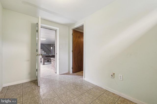 5833 WOODBINE RD, Woodbine, MD 21797