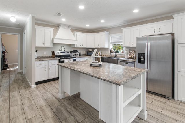 160 Oak Grove Road, Austin, AR 72007