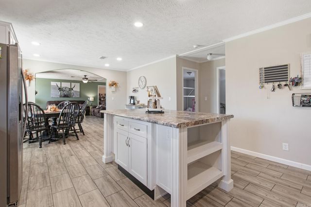 160 Oak Grove Road, Austin, AR 72007