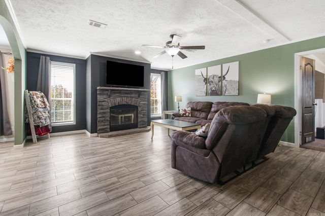 160 Oak Grove Road, Austin, AR 72007