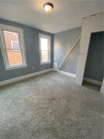 908 North Ave, N Braddock, PA 15104