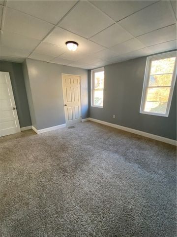 908 North Ave, N Braddock, PA 15104