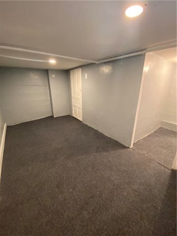 908 North Ave, N Braddock, PA 15104