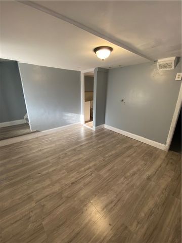 908 North Ave, N Braddock, PA 15104