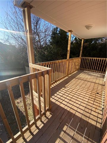 908 North Ave, N Braddock, PA 15104