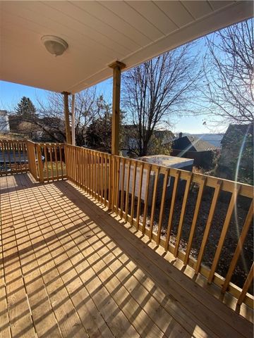 908 North Ave, N Braddock, PA 15104