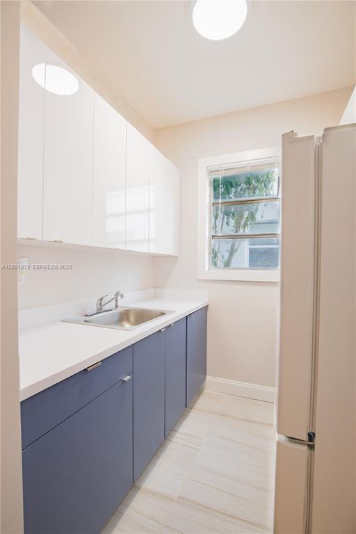 320 Mendoza Ave 2, Miami, FL 33134