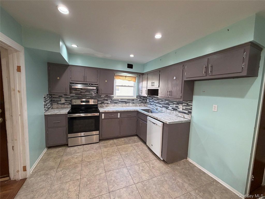 2829 Elm Street, Oceanside, NY 11572 — photo 4