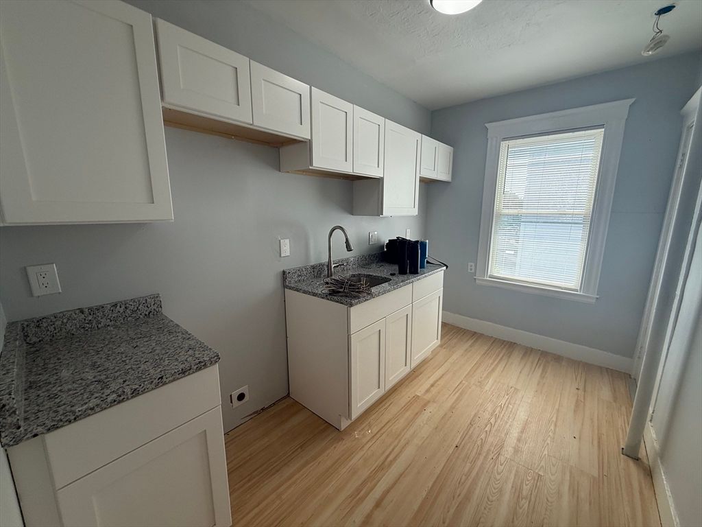139 Lawton Ave 9, Lynn, MA 01902