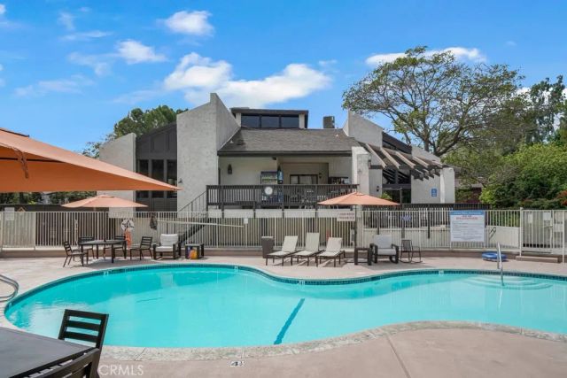 8201 Summertime, Culver City, CA 90230