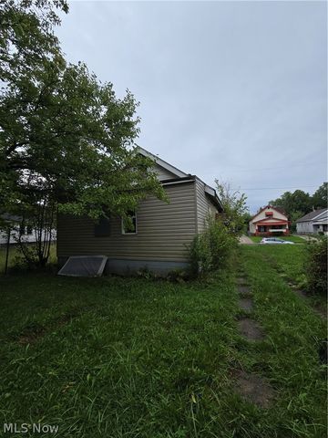 12109 Gay Avenue, Cleveland, OH 44105