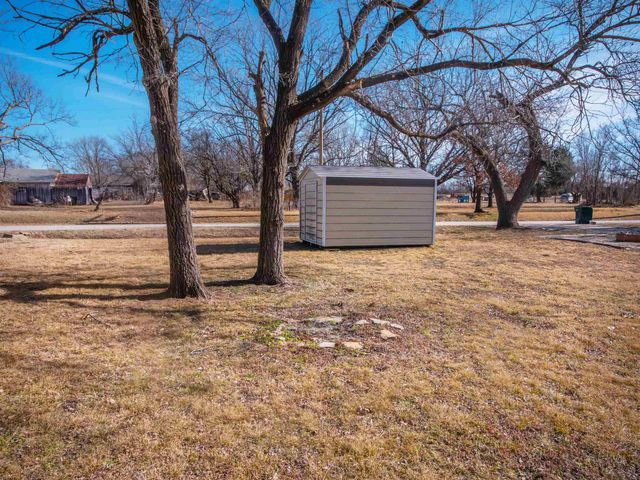 404 S Howard, Howard, KS 67349