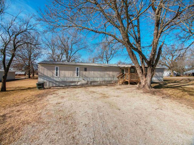 404 S Howard, Howard, KS 67349