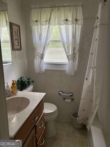 201 Magnolia Circle SE, Milledgeville, GA 31061