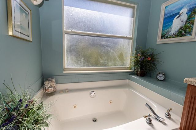 9411 Old Hickory CIR, Fort Myers, FL 33912