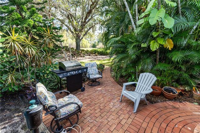 9411 Old Hickory CIR, Fort Myers, FL 33912