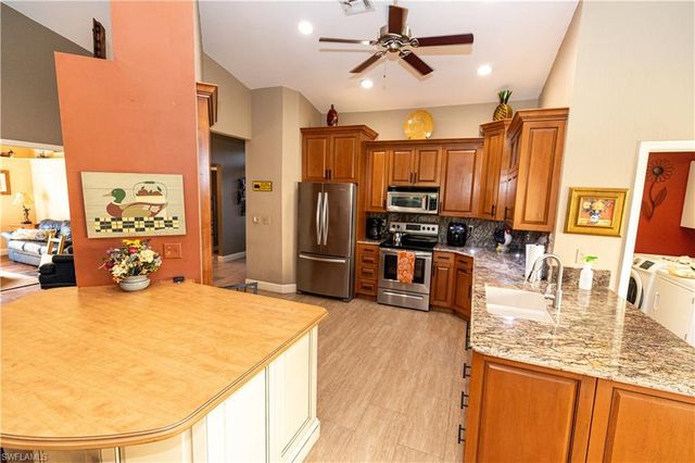 9411 Old Hickory CIR, Fort Myers, FL 33912