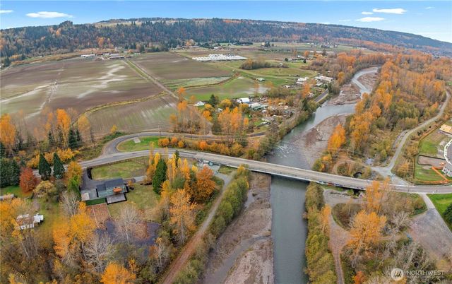 907 Orting Kapowsin Highway E, Orting, WA 98360