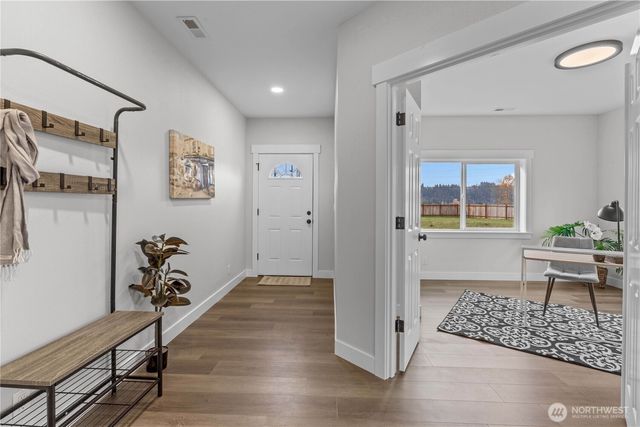 907 Orting Kapowsin Highway E, Orting, WA 98360