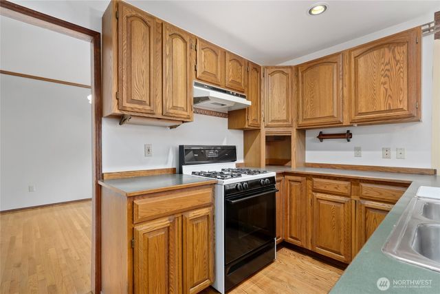 1505 N Lk Stickney Drive, Lynnwood, WA 98087