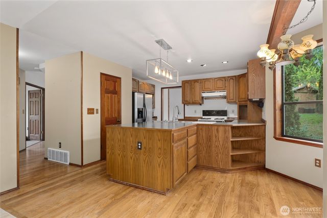 1505 N Lk Stickney Drive, Lynnwood, WA 98087