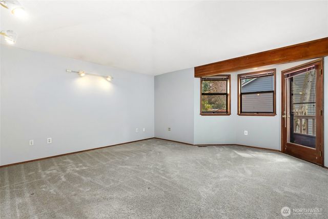 1505 N Lk Stickney Drive, Lynnwood, WA 98087