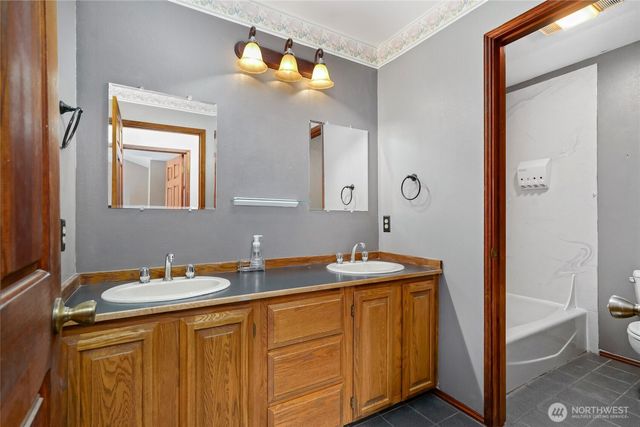 1505 N Lk Stickney Drive, Lynnwood, WA 98087