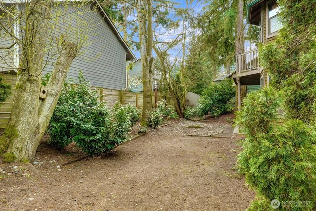 1505 N Lk Stickney Drive, Lynnwood, WA 98087