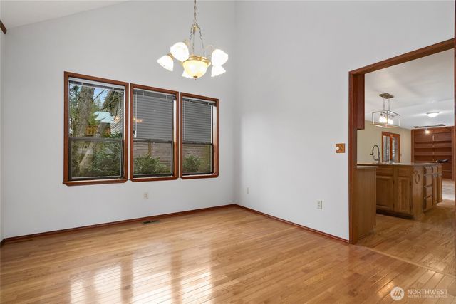 1505 N Lk Stickney Drive, Lynnwood, WA 98087