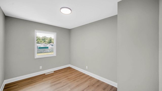 2933 W 38th Place, Hobart, IN 46342