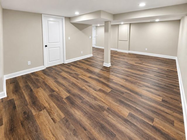 2933 W 38th Place, Hobart, IN 46342