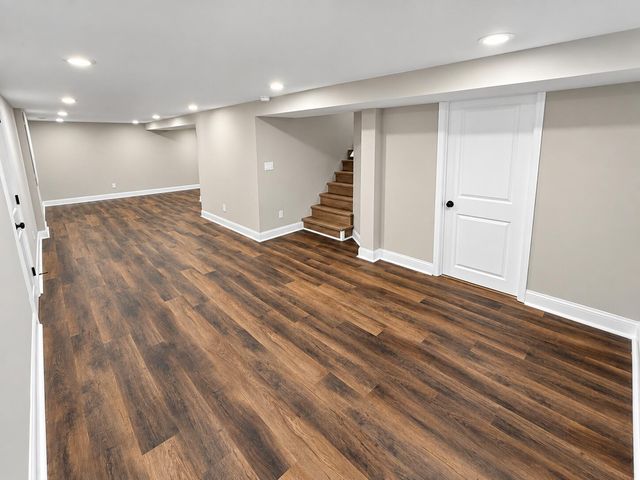 2933 W 38th Place, Hobart, IN 46342