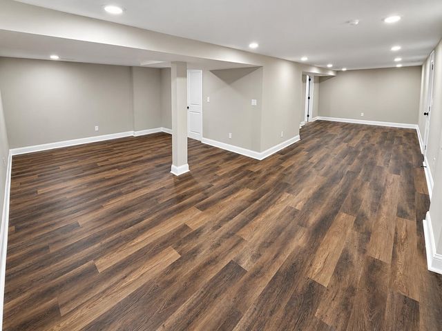 2933 W 38th Place, Hobart, IN 46342