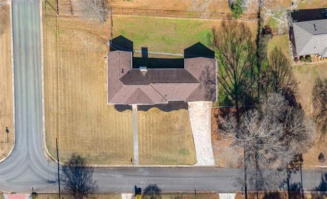 4045 Compton Circle, Powder Springs, GA 30127