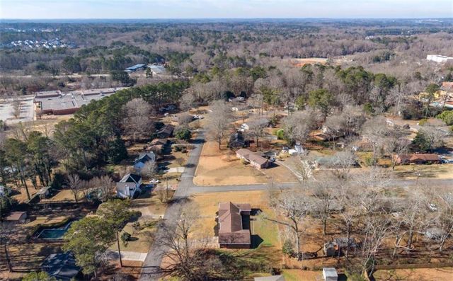 4045 Compton Circle, Powder Springs, GA 30127