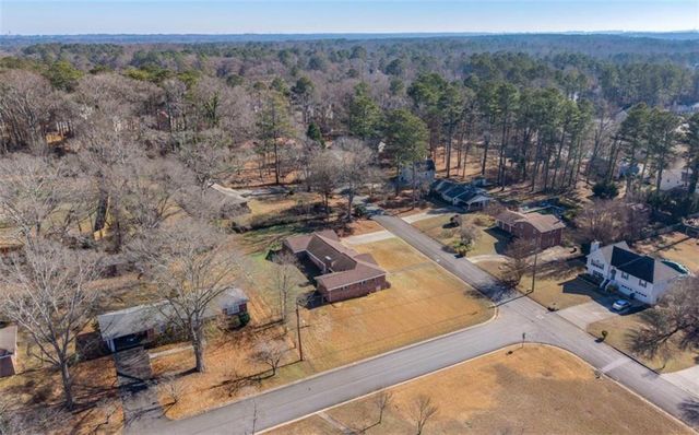 4045 Compton Circle, Powder Springs, GA 30127