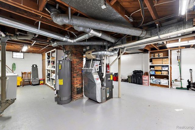 26097 Brettonwoods Street, Madison Heights, MI 48071