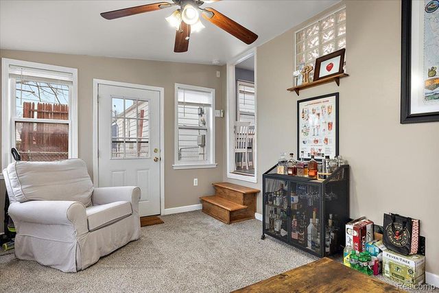 26097 Brettonwoods Street, Madison Heights, MI 48071