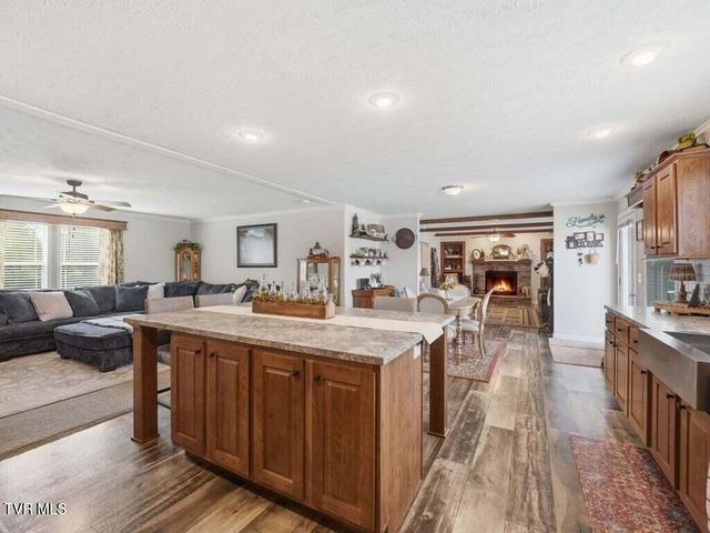 350 107 Cutoff, Afton, TN 37616