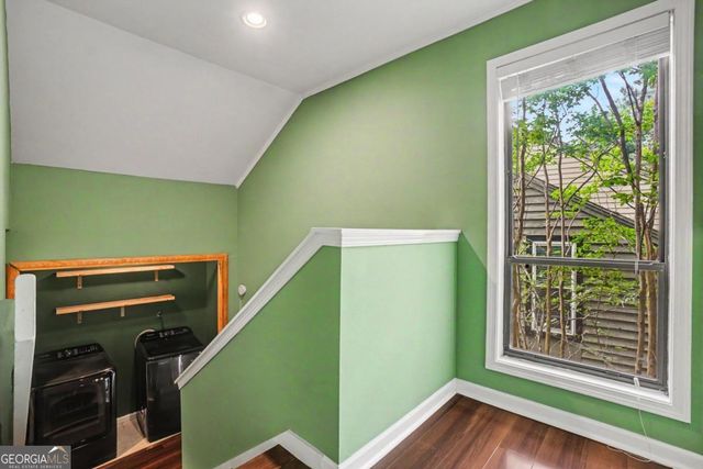 1006 Creatwood Circle SE, Smyrna, GA 30080